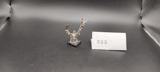 (1) Goblin Shaman Metal Orcs & Goblins Warhammer Fantasy Miniatures -1640-