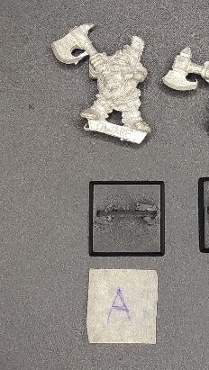 (1) Dwarf Troll Slayer Warhammer Fantasy Miniatures -1191-