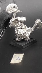 (1) Dwarf Giant Slayer Warhammer Fantasy Miniatures -1203-