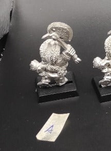 (1) Dwarf Giant Slayer Warhammer Fantasy Miniatures -1211-