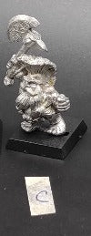 (1) Dwarf Giant Slayer Warhammer Fantasy Miniatures -1213-