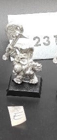 (1) Dwarf Giant Slayer Warhammer Fantasy Miniatures -1215-