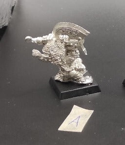 (1) Dwarf Dragon Slayer Warhammer Fantasy Miniatures -1219-