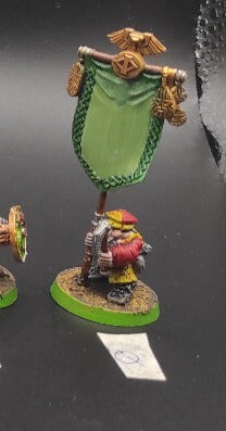 (1) Dwarf Clansmen Standard Warhammer Fantasy Miniatures -1239-
