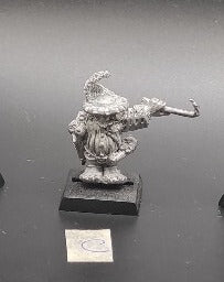 (1) Dwarf Master Gunner Warhammer Fantasy Miniatures -1250-