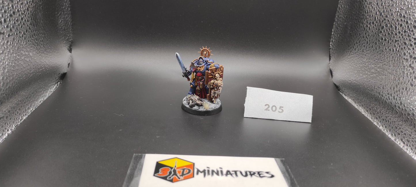 Captain with Relic Shield Space Marines Warhammer 40k -205-