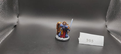 Captain with Relic Shield Space Marines Warhammer 40k -205-