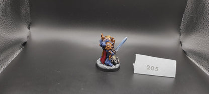 Captain with Relic Shield Space Marines Warhammer 40k -205-