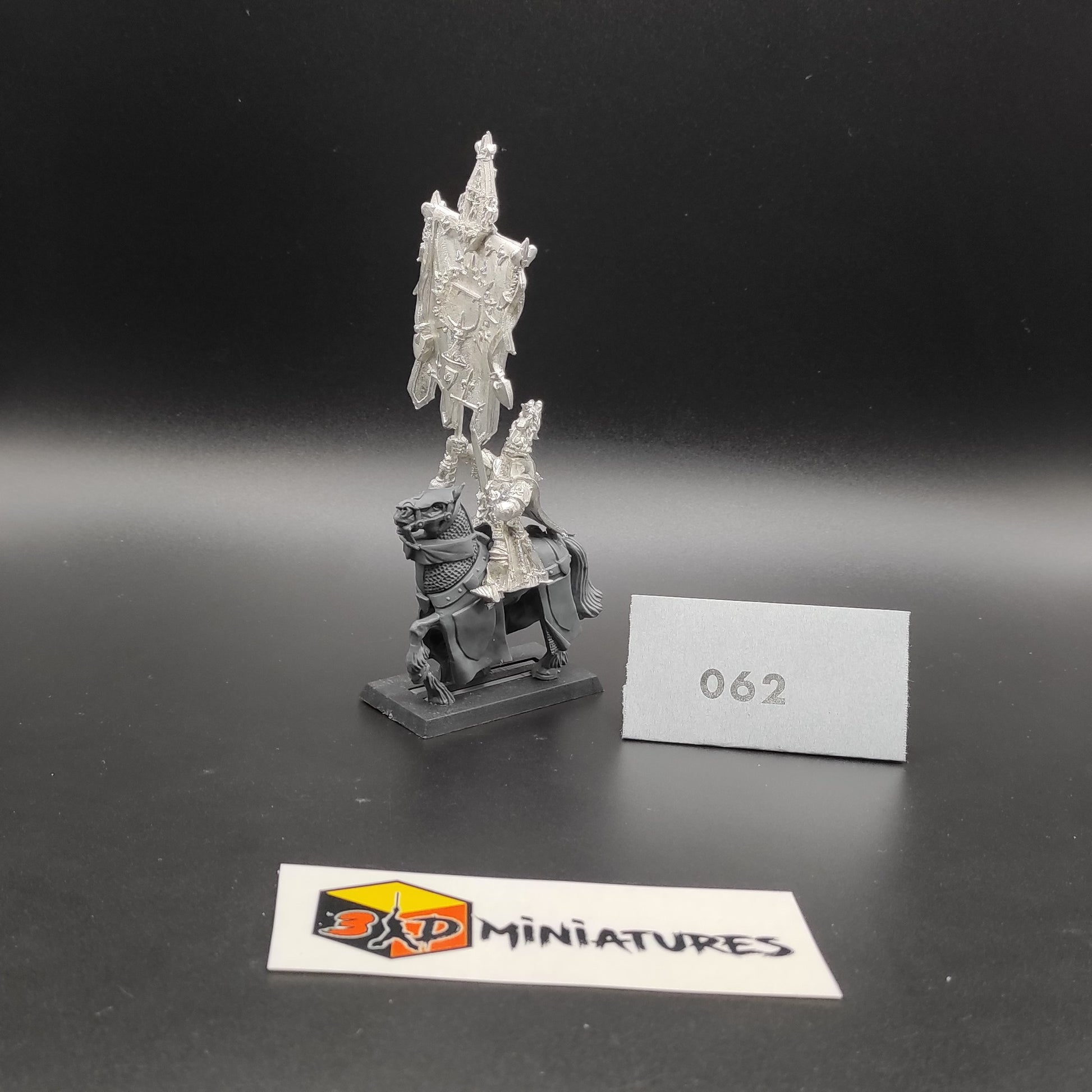Warhammer Fantasy Bretonnan Army Battle Standard Bearer Métal New Old Warhammer Fantasy Bretonnan Army Battle Standard Bearer Métal New Old