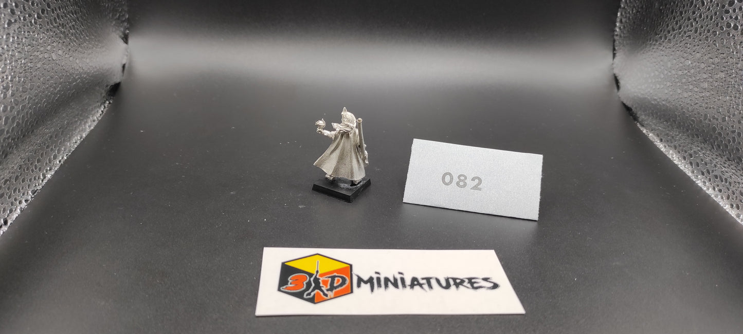 (1) High Elves Mage Metal Warhammer Fantasy Miniatures -082-