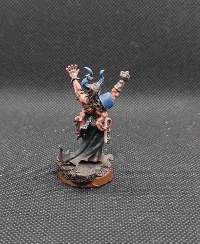 (1) Limited Games Day Sorcerer Pro-Painted LP Chaos Space Marines Warhammer 40k -2206-