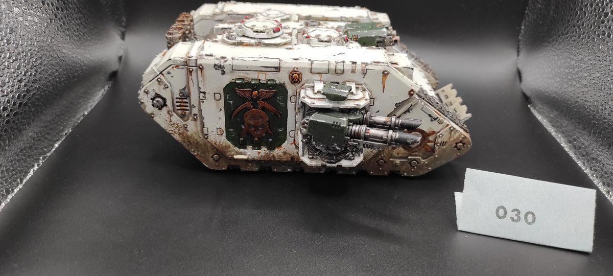 (1) Space Marine Land Raider Painted 30k DG Warhammer 40k -2222-