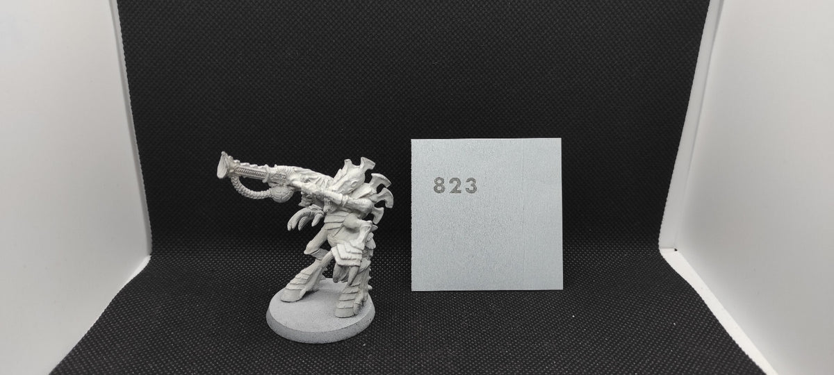 (1) Tyranids OOP Metal Warrior Warhammer 40k -1693-