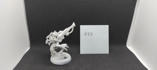 (1) Tyranids OOP Metal Warrior Warhammer 40k -1693-