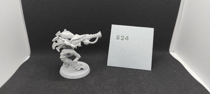 (1) Tyranids OOP Metal Warrior Warhammer 40k -1694-