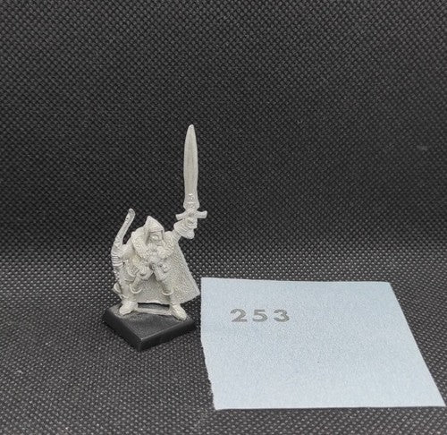 (1) Wood Elves Hero Glade Guard Archer Champion OOPMetal Warhammer Fantasy Miniatures -1937-
