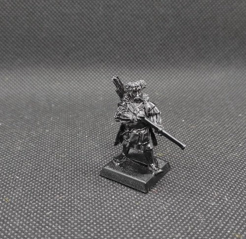 (1) Empire Engineer Kislev Musket Metal OOP Warhammer Fantasy Miniatures -1703-
