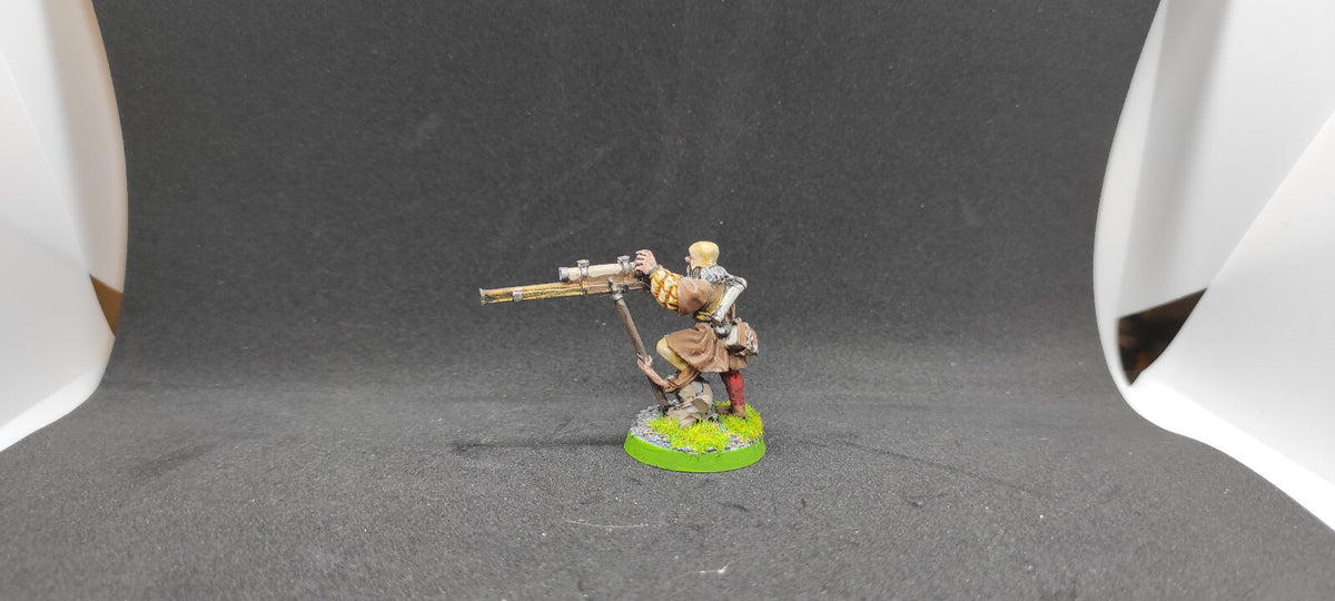 (1) Empire Master Engeneer Hochland Long Rifle Hendgun Metal Warhammer Fantasy Miniatures -2051-