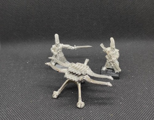 (1) High Elves Reapeter Bolt Thrower Metal OOP Warhammer Fantasy Miniatures -1950-