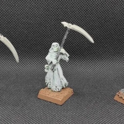 (1) Vampire Counts Undead Wraith Metal OOP Warhammer Fantasy Miniatures -1705-